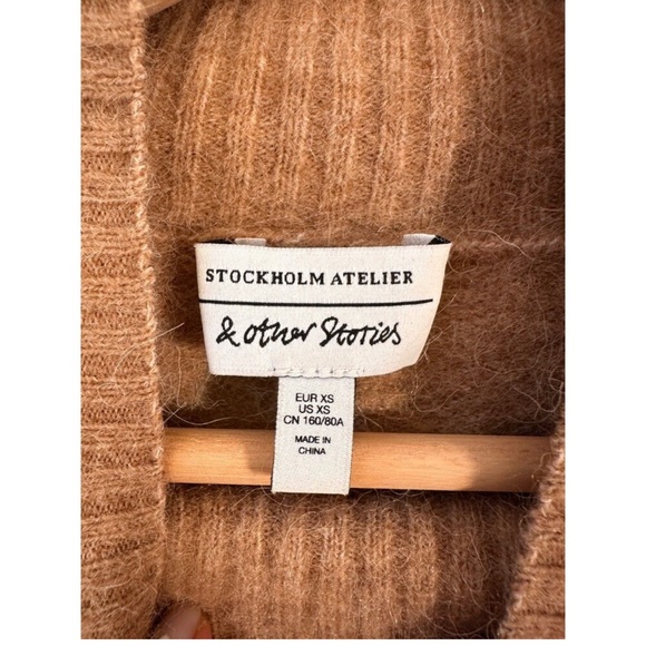 & Other Stories Alpaca Wool Mock Neck Sweater Size XS Camel Quiet Luxury - Picture 8 of 10